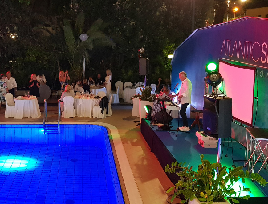 media.Gallery_PartyCeneAziendali_3Catering_Banqueting