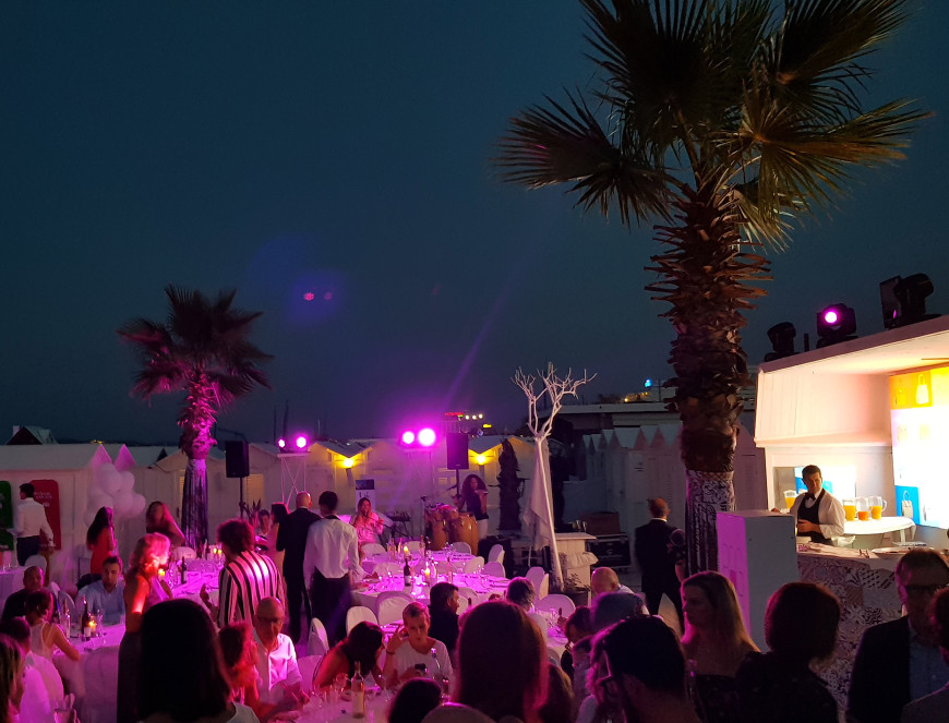 media.Gallery_PartyCeneAziendali_6Catering_Banqueting